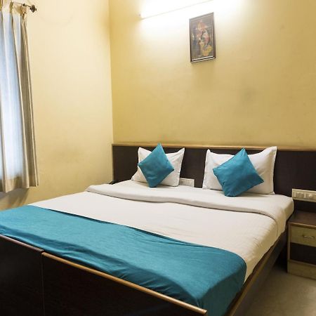 Oyo 4606 Hotel Maple Green Suites Bangalore Esterno foto
