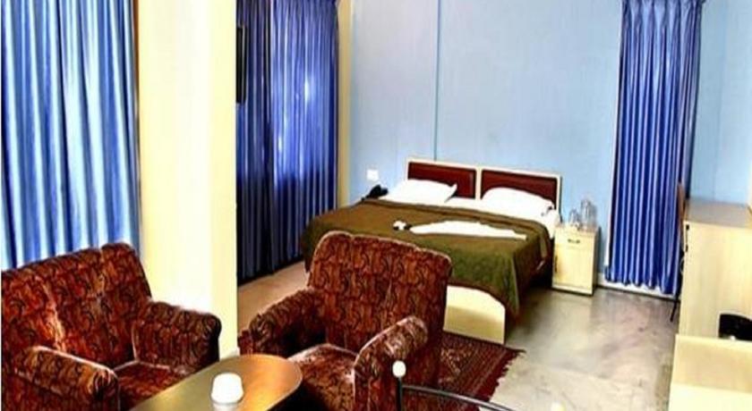 Oyo 4606 Hotel Maple Green Suites Bangalore Esterno foto