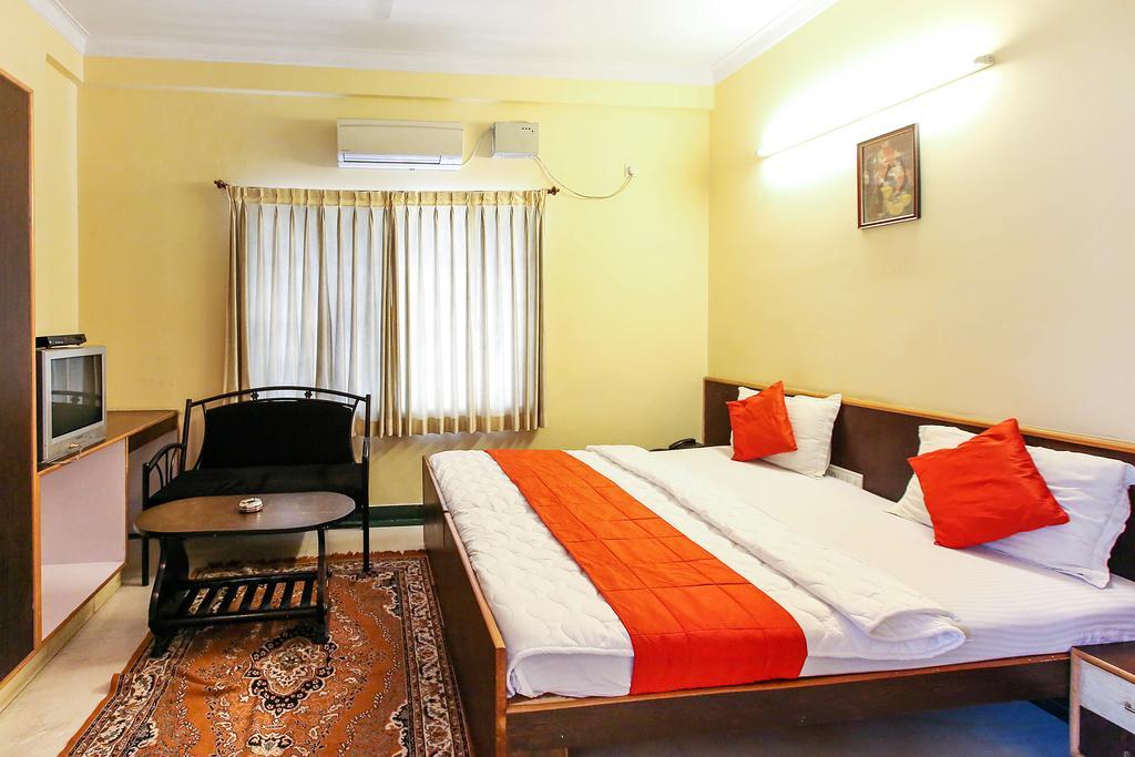Oyo 4606 Hotel Maple Green Suites Bangalore Camera foto