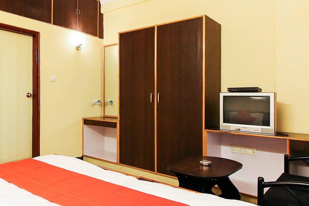 Oyo 4606 Hotel Maple Green Suites Bangalore Esterno foto