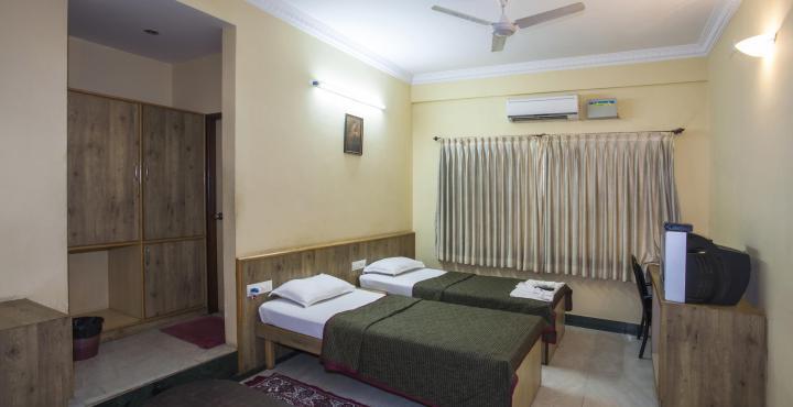 Oyo 4606 Hotel Maple Green Suites Bangalore Esterno foto