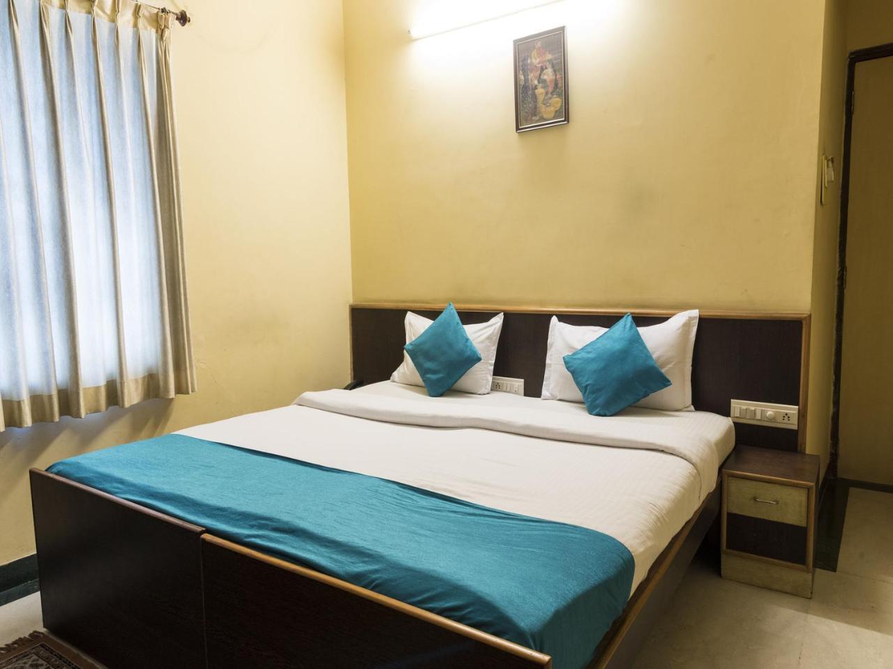 Oyo 4606 Hotel Maple Green Suites Bangalore Esterno foto