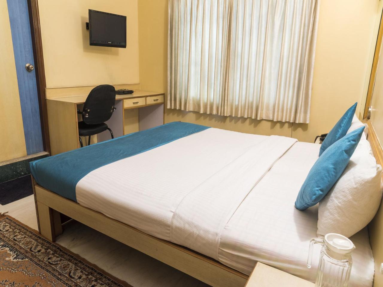 Oyo 4606 Hotel Maple Green Suites Bangalore Esterno foto