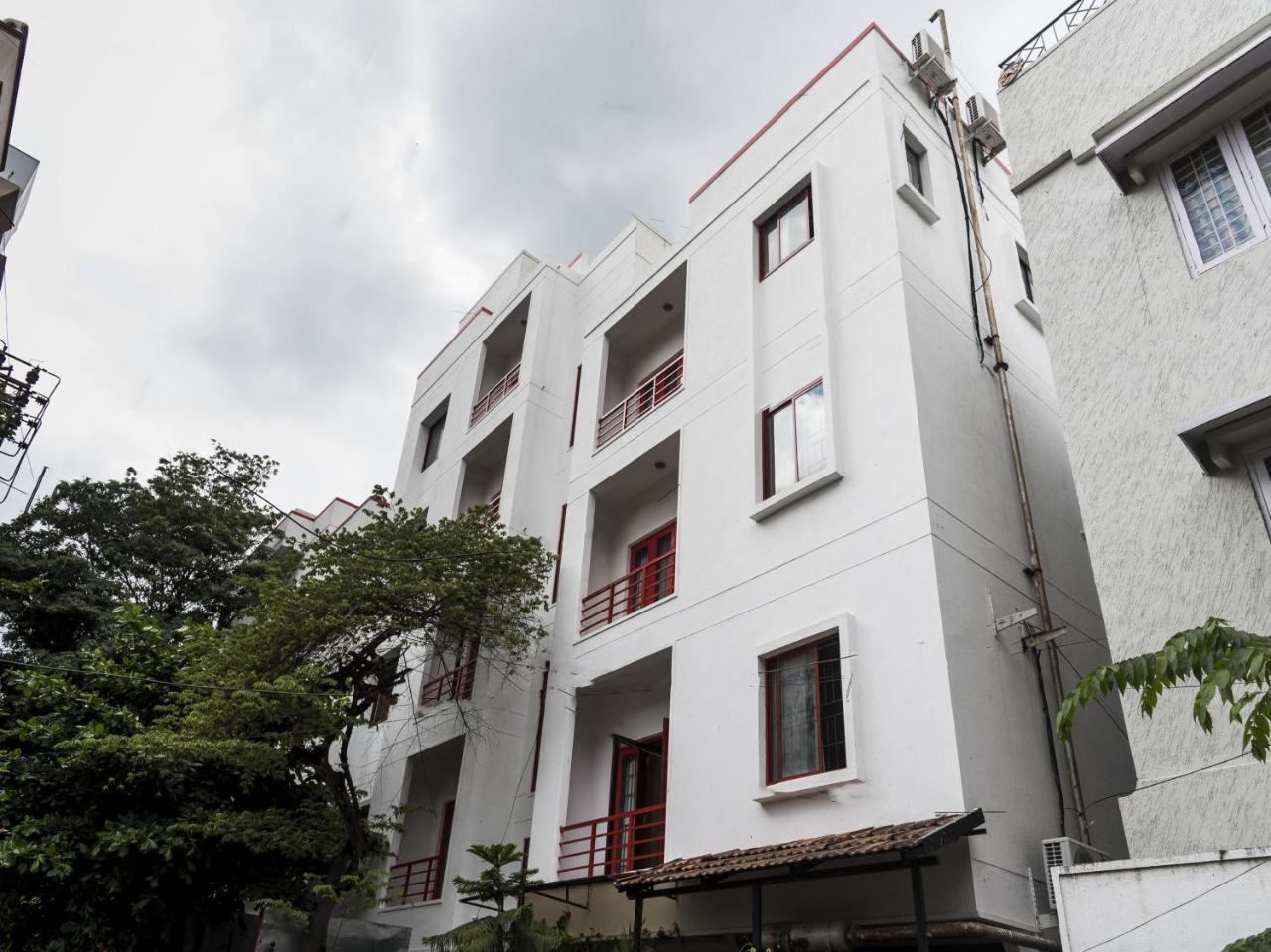 Oyo 4606 Hotel Maple Green Suites Bangalore Esterno foto